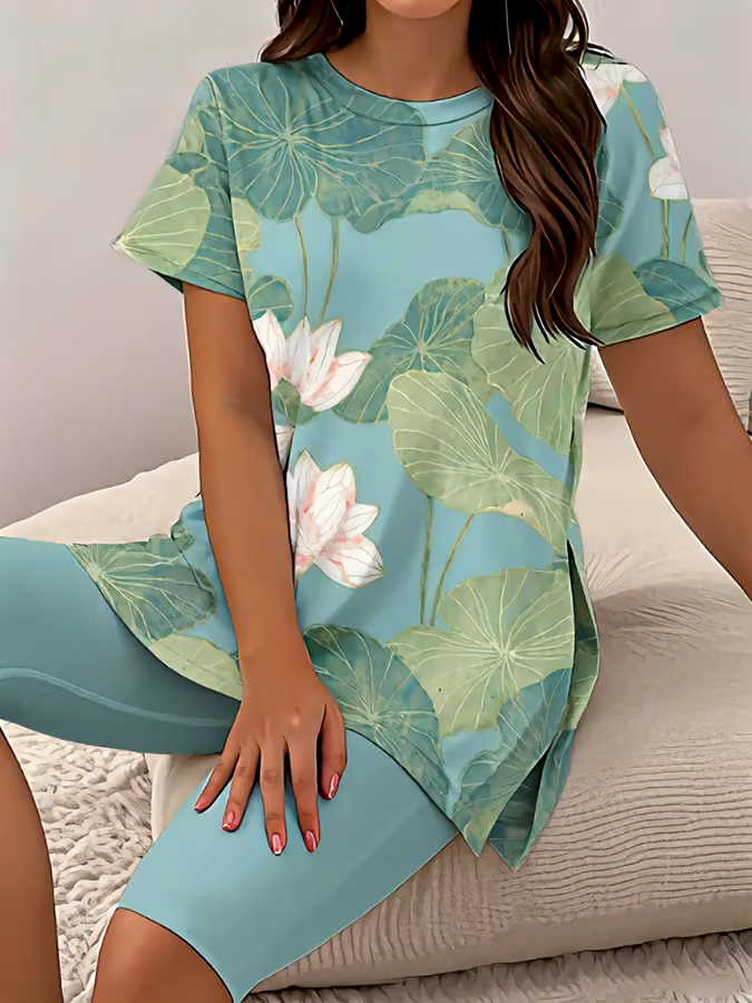 Women's Casual Round Neck Print Short Sleeve T-Shirt Shorts Set Women's Casual Round Neck Print Short Sleeve T-Shirt Shorts Set